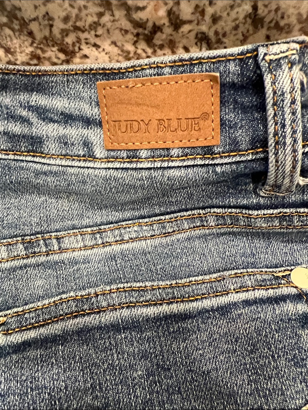 Judy Blue Light Blue Denim Shorts with Contrast Stitching - Picture 5 of 8